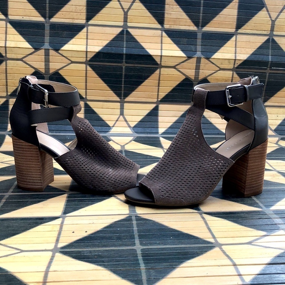 Marc Fisher Block Heel Open Toed Shoe Size 10m - image 5